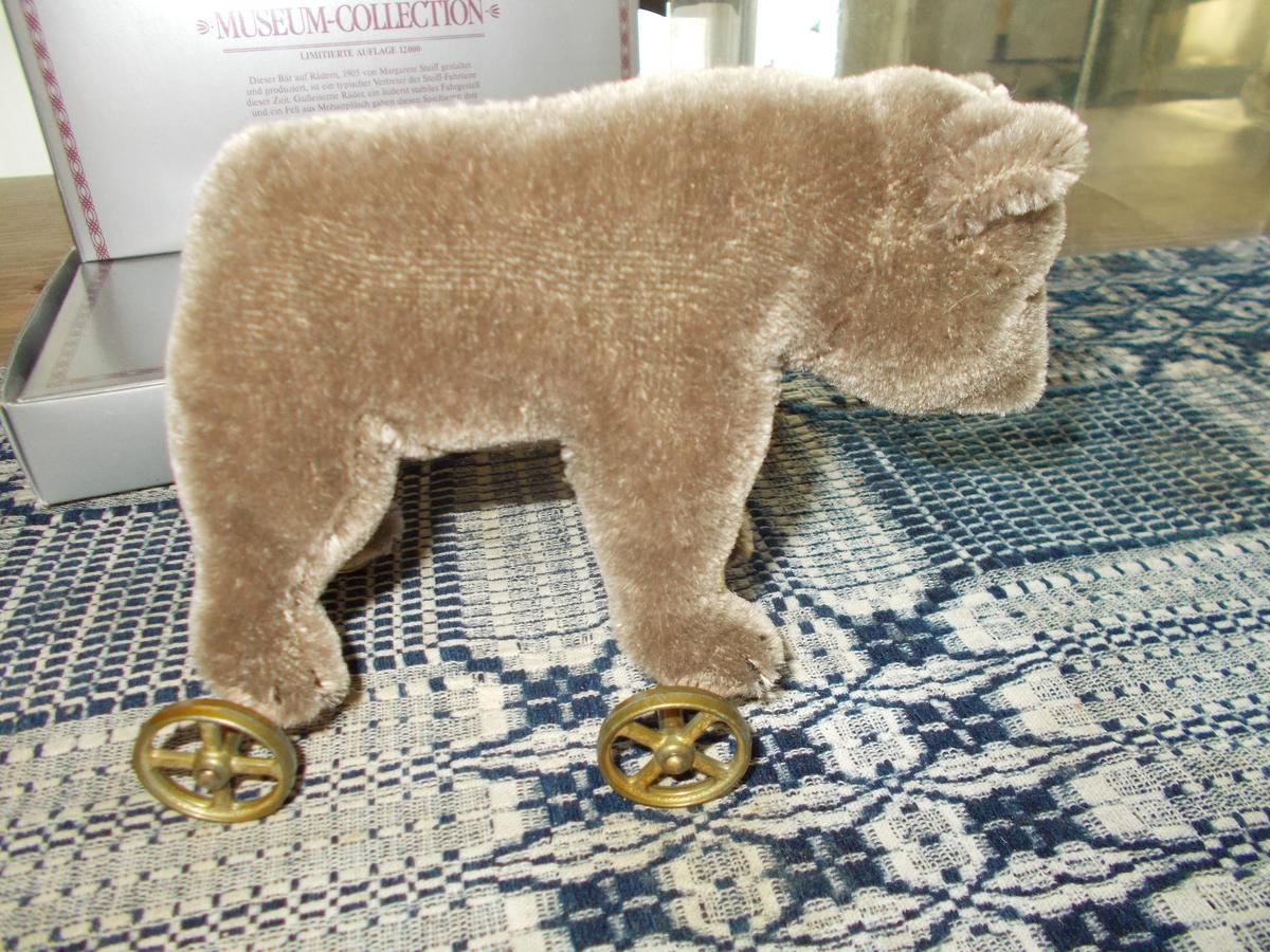 STEIFF BEAR ON WHEELS IN ORIG.. BOX