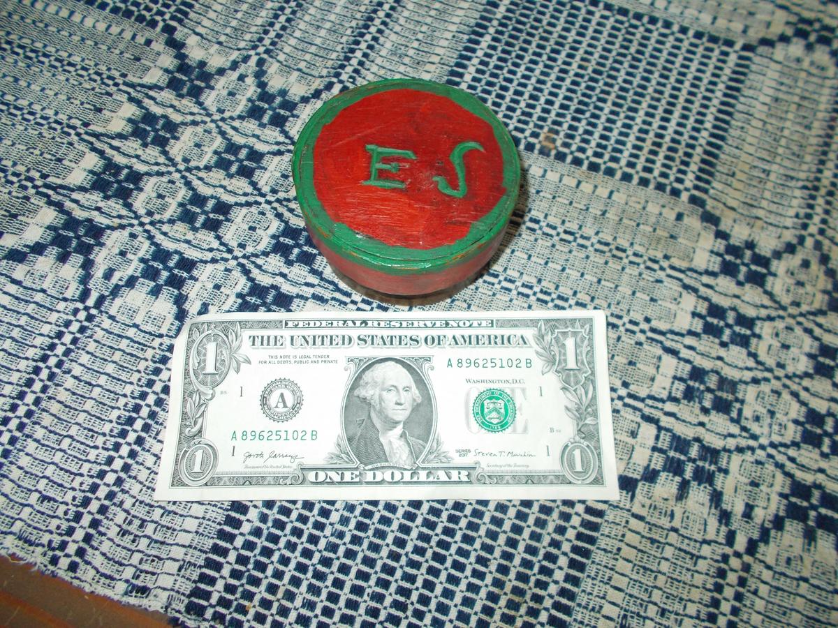 LITTLE ROUND BOX IN PAINT