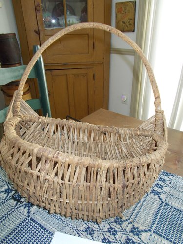 LARGE WILLOW HALF/WALL BASKET