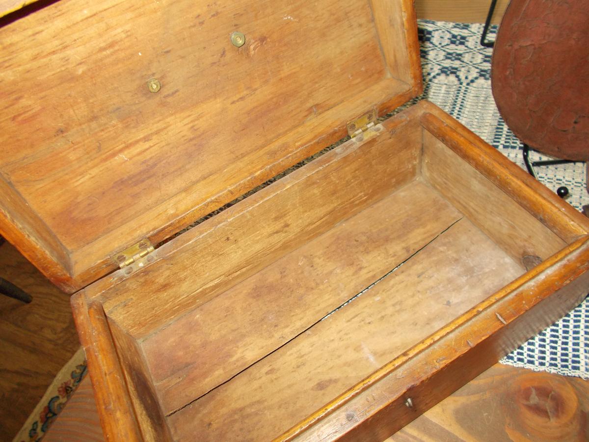 CIRCA 1820-40 DOCUMENT BOX