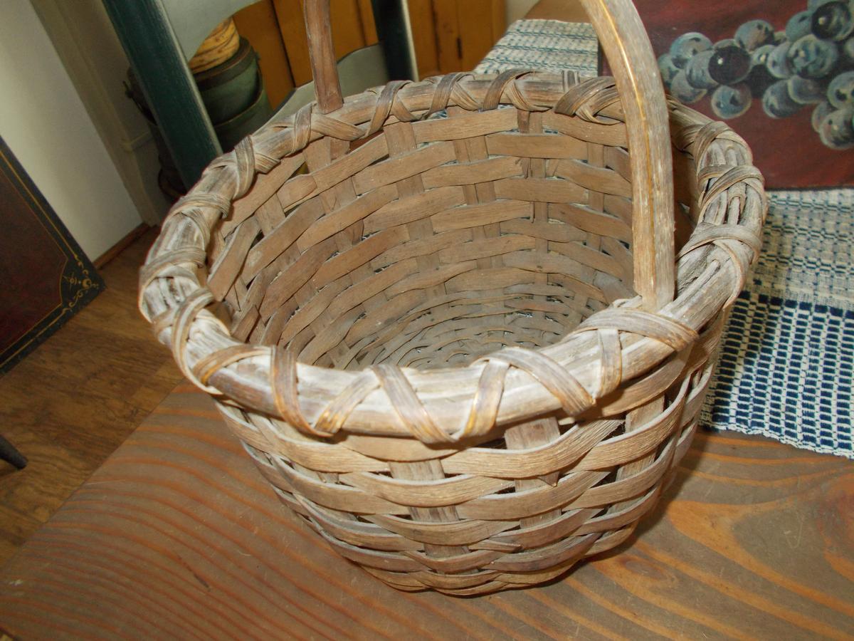 CHILD'S SMALL SPLINT BASKET PERFECT