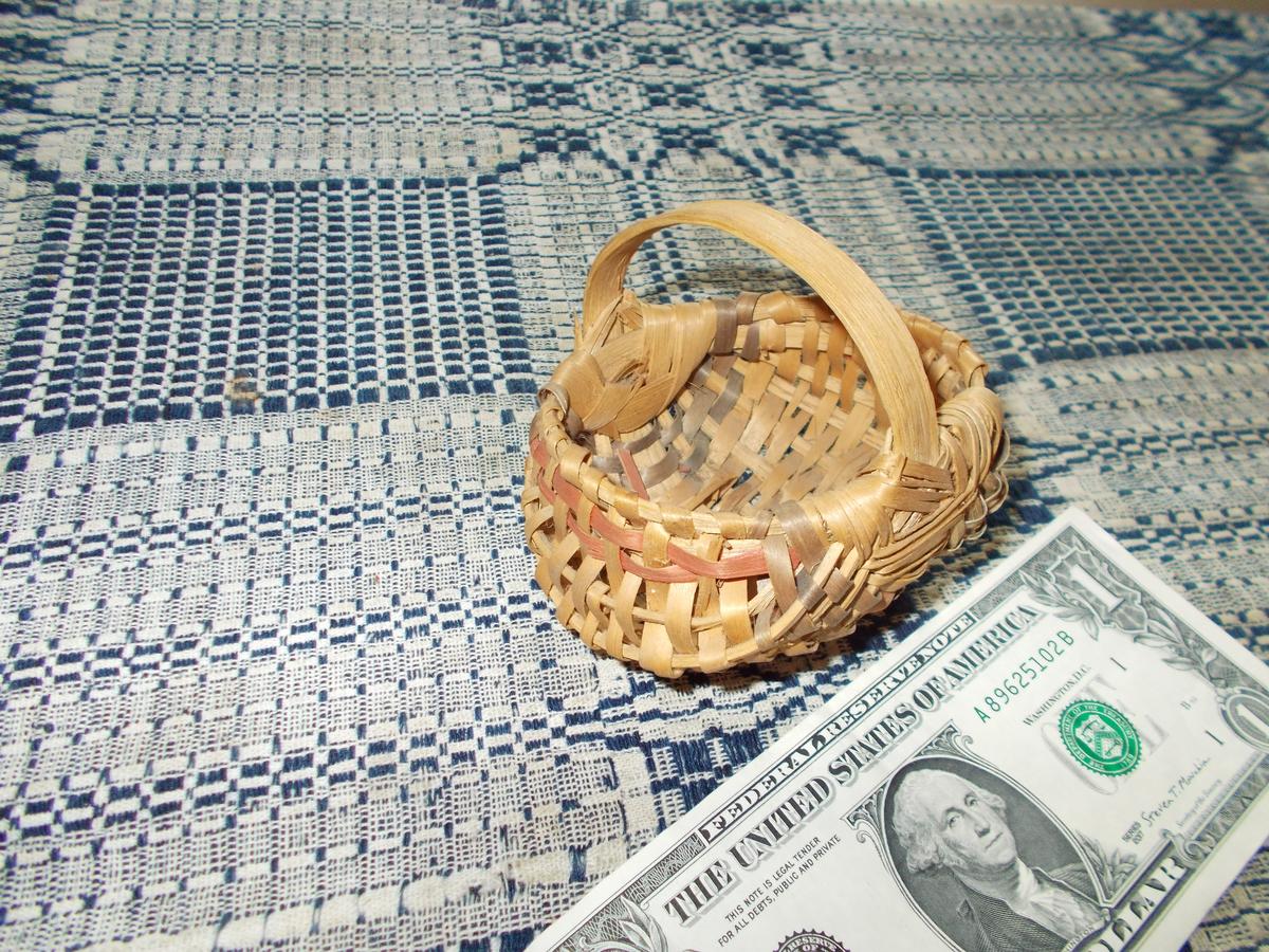 MINIATURE SPLINT EGG BASKET