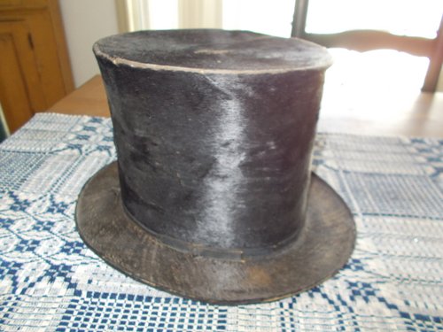 MEN'S BEAVER TOP HAT