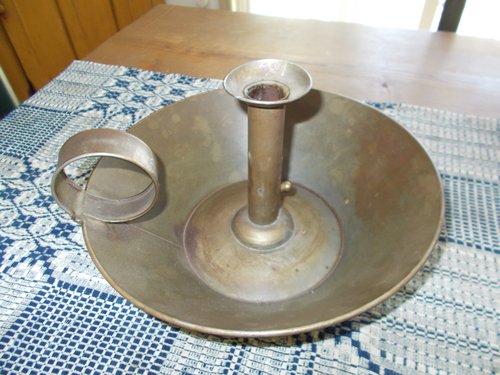 LARGE EARLY LIGHTING CHAMBERSTICK