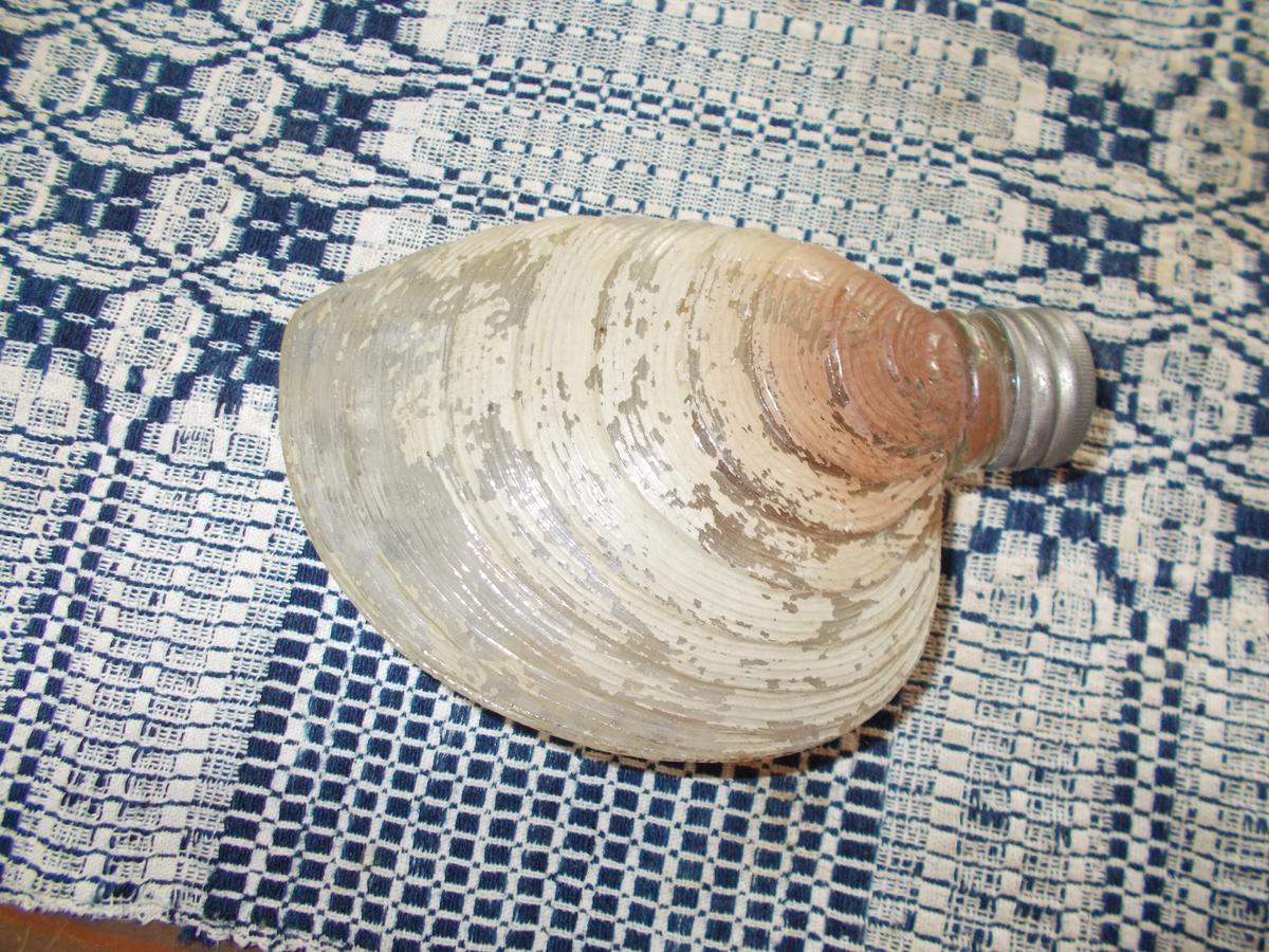 RARE SHELL-SHAPED GLASS FLASK