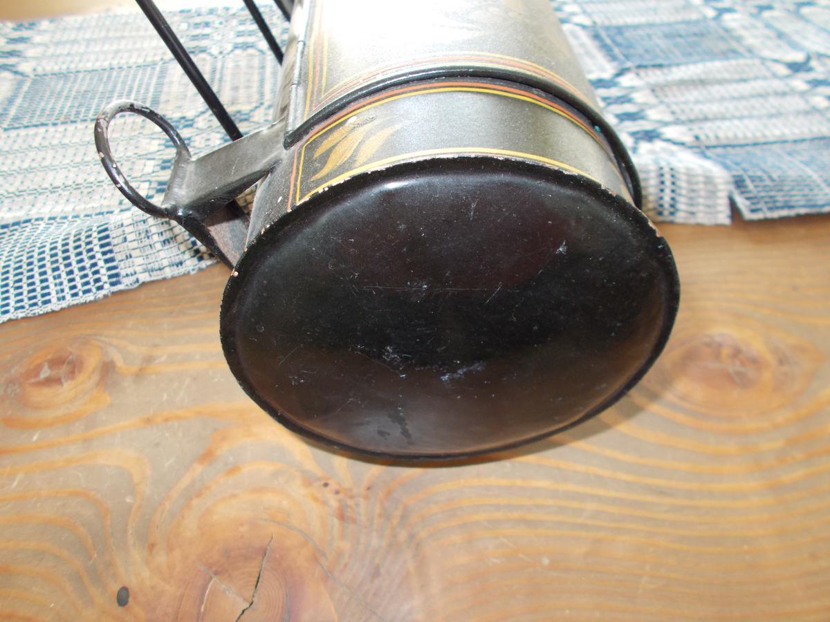 HANGING TIN TOLEWARE CANDLE BOX