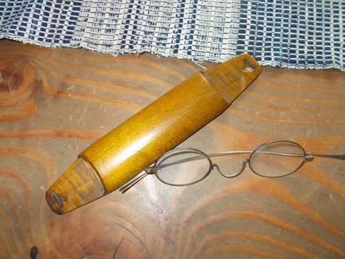 EARLY SPECTACLES IN TIGER MAPLE HOLDER