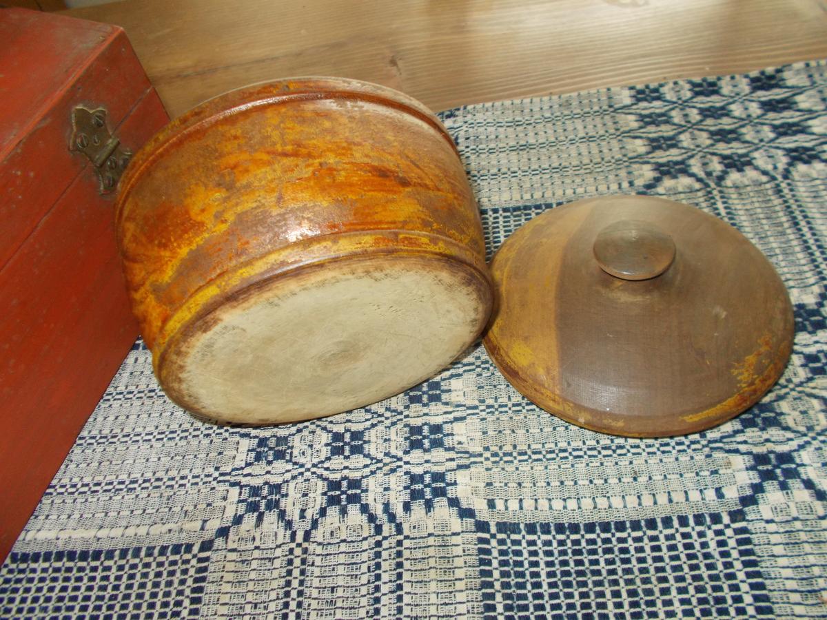 PAINT DECORATED SUGAR BOWL