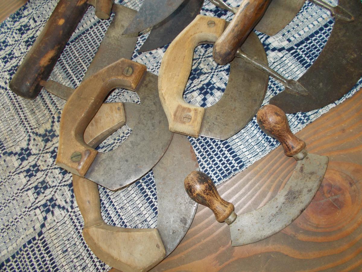 DEALER'S LOT OF 9 FOOD CHOPPERS