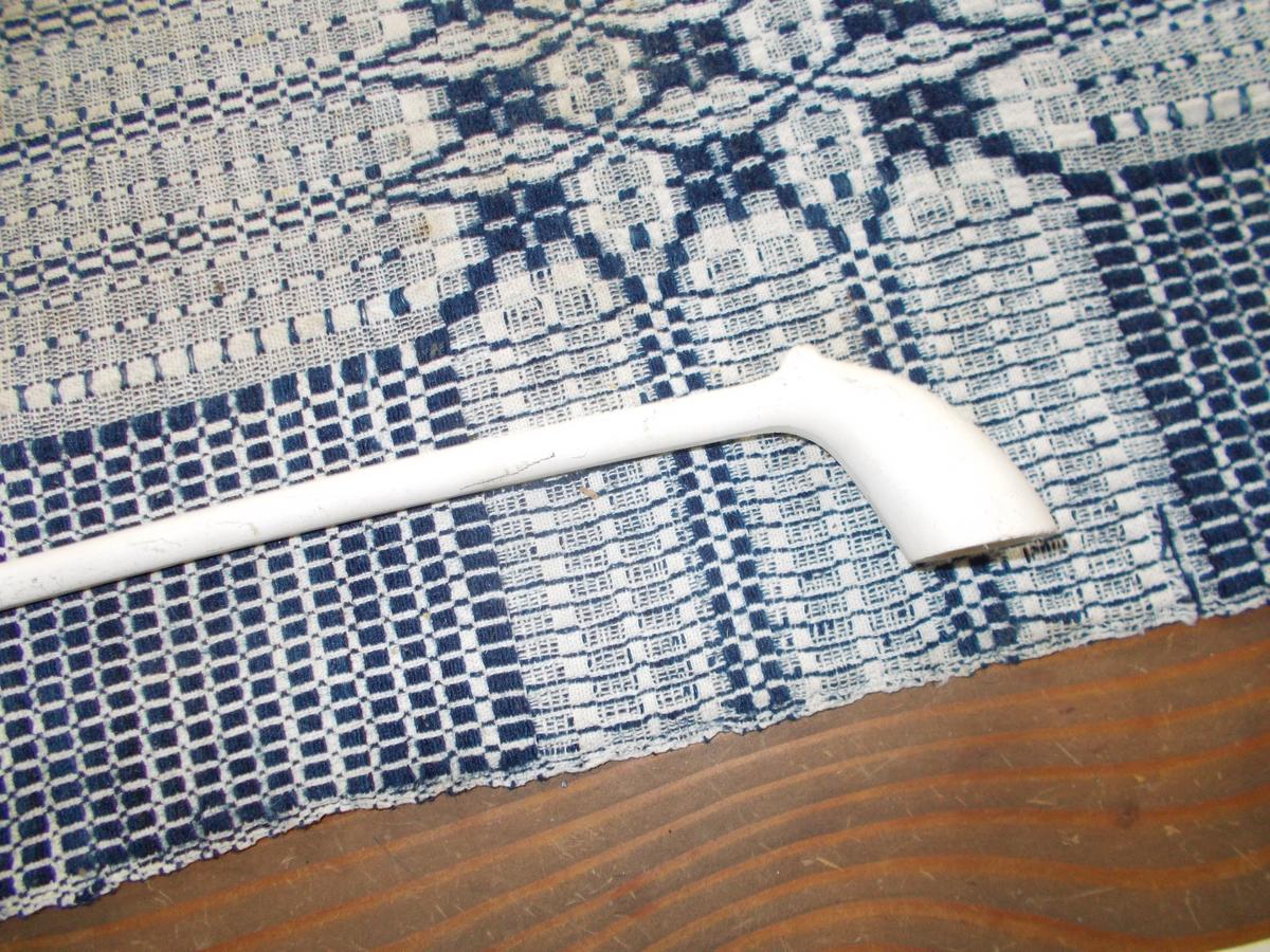 LONG UNUSED CLAY PIPE