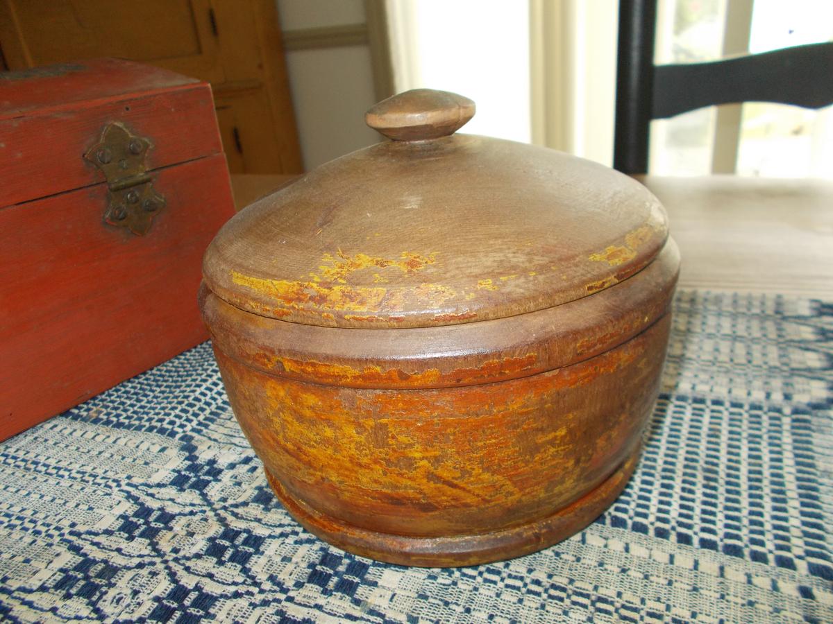 PAINT DECORATED SUGAR BOWL