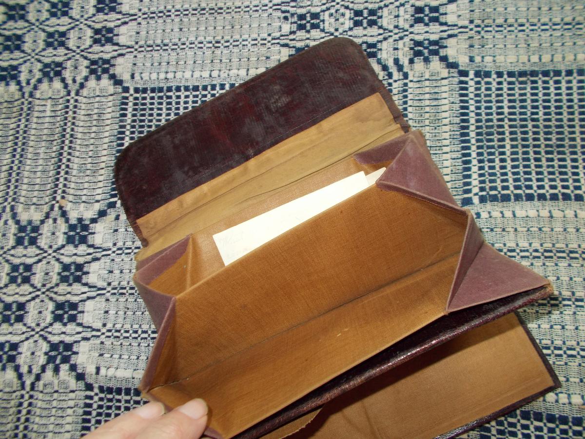 1800'S MEN'S LEATHER WALLET