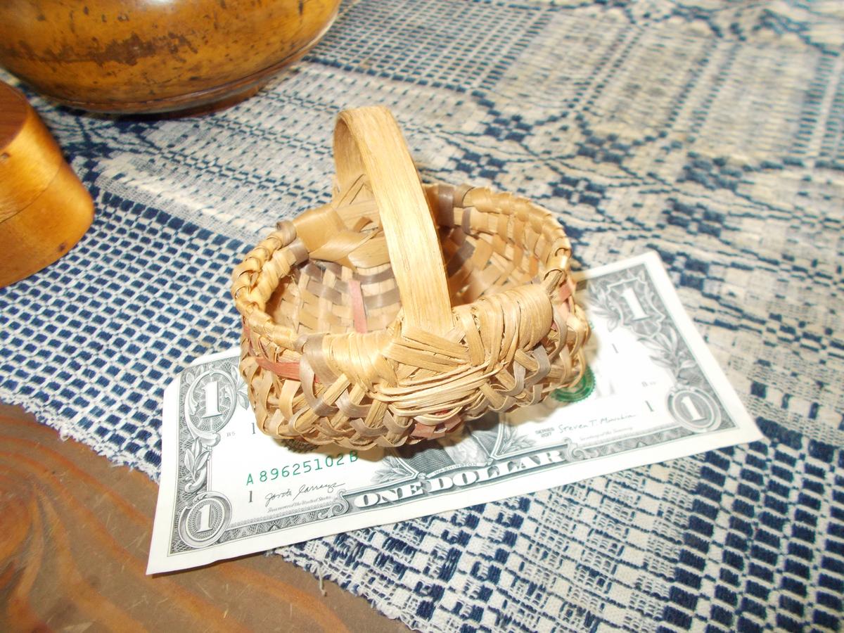 MINIATURE WOVEN SPLINT BASKET