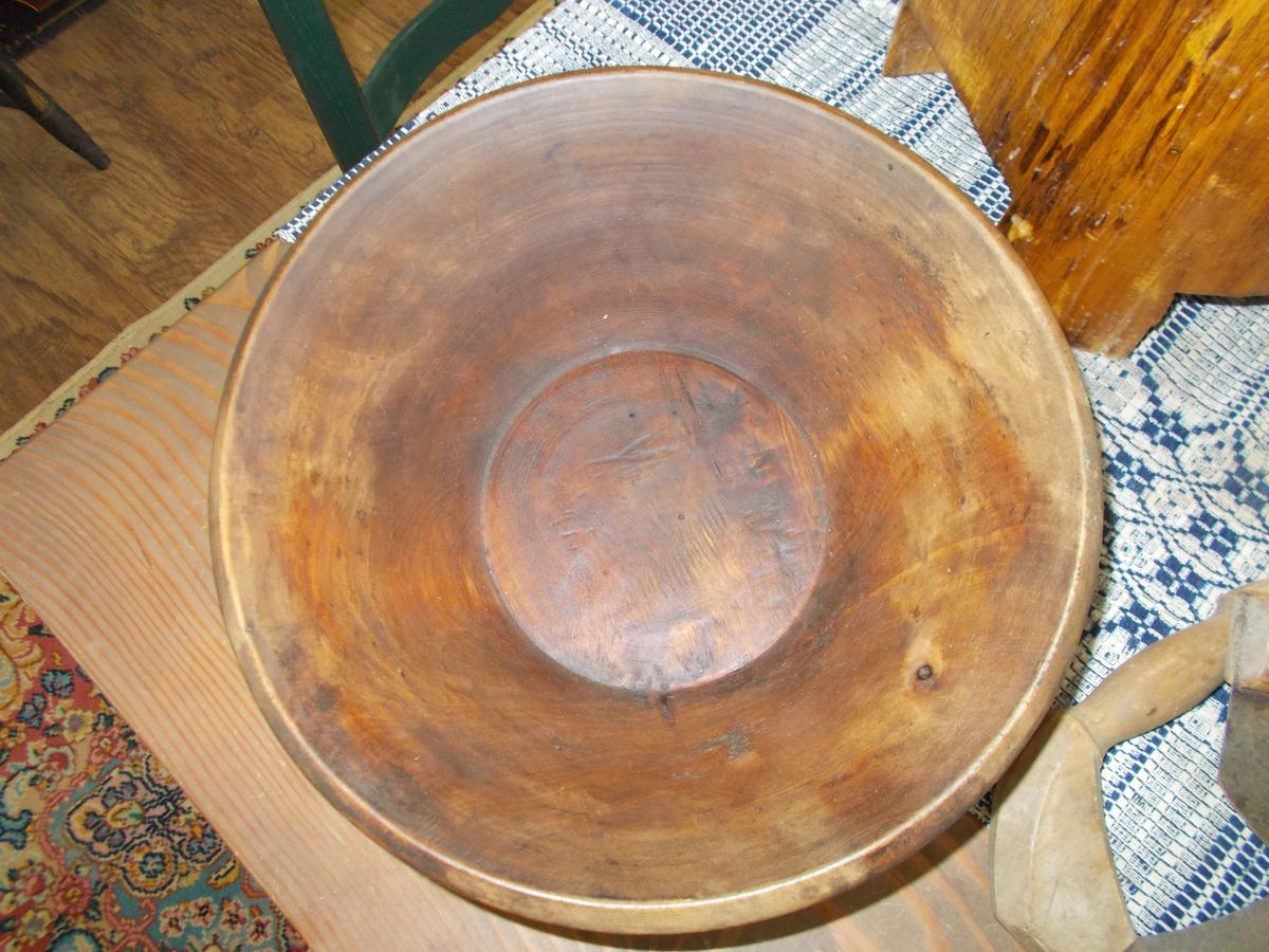 WALNUT BEEHIVE BOWL