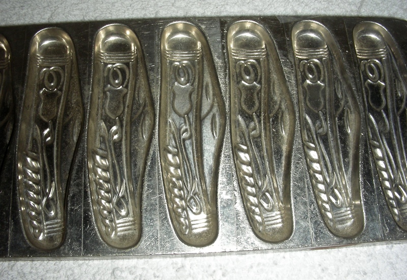 Reiche Chocolate Mold Pocket Knives w/ Corkscrews