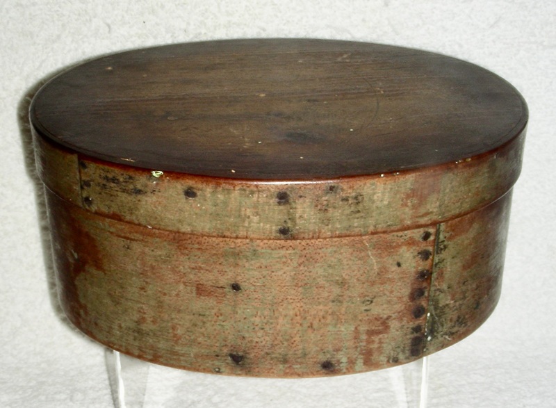 9 ¼” Oval Box in Old Paint