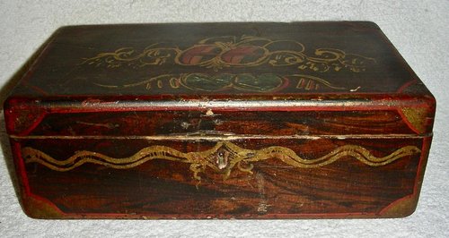 Grain-Painted Decorated Dovetailed Dresser Box