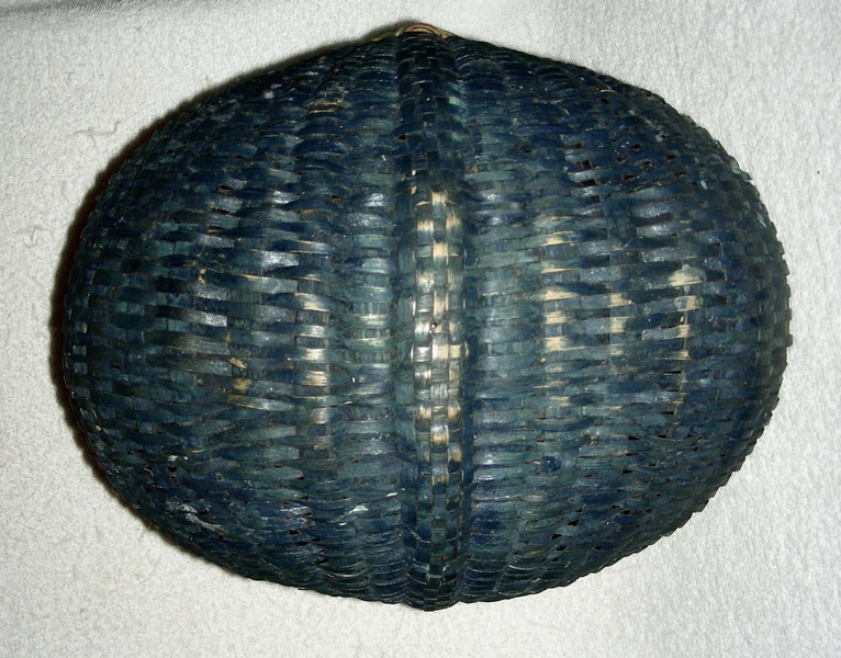 10” Early Painted 2-Color Buttocks Basket