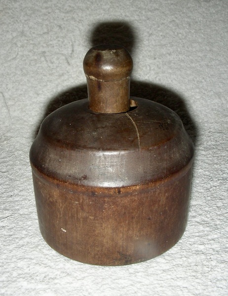Maple Helmet Butter Mold w/Acorn & Leaf Decoration