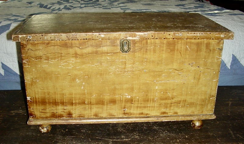 Grain Painted Mini PA Blanket Chest, c1840