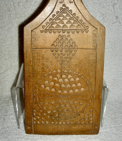 Carved Wooden Decorative Peel