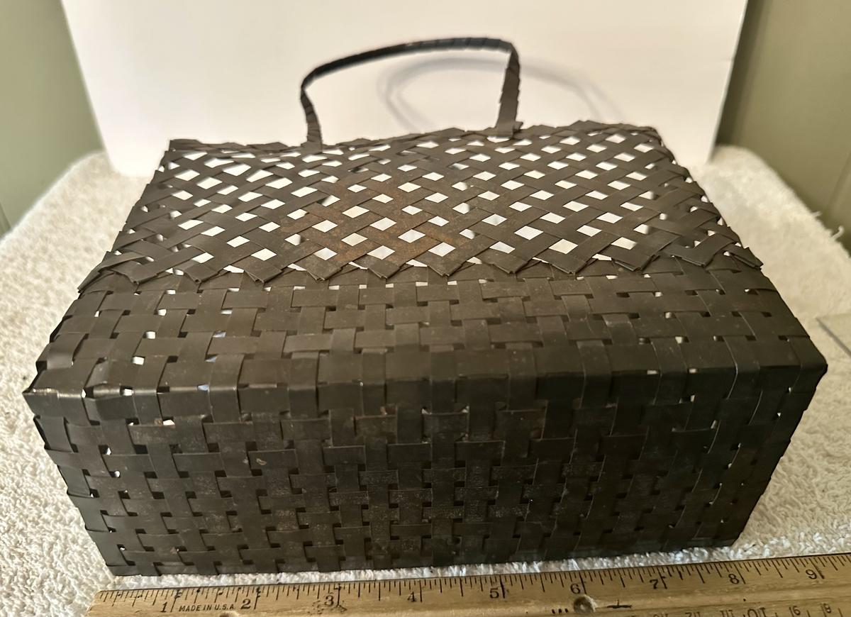 Double Handle Tin Anniversary Basket