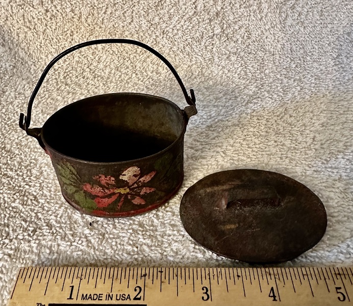 Small Decorated Tole Oval Box w/Handle