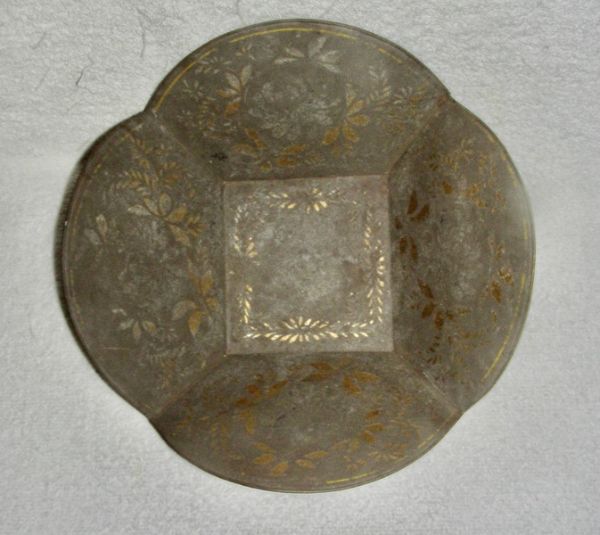 Decorated Tole Tin Ware Apple/Bread Tray