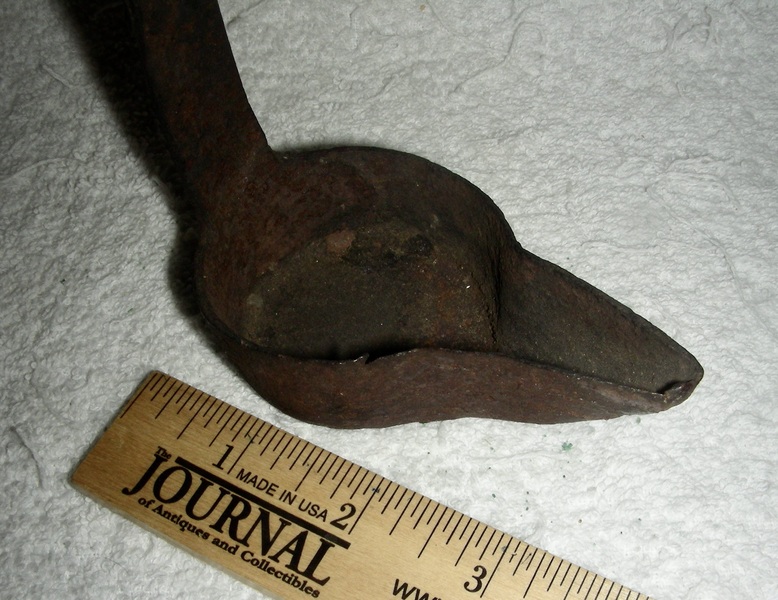 Single Pan Iron Betty Lamp