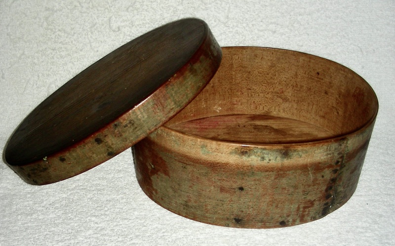 9 ¼” Oval Box in Old Paint