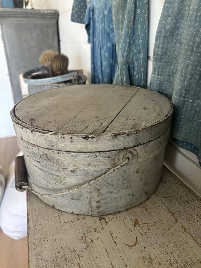 19th Century Old Oyster Paint Wood Bail Pantry Box