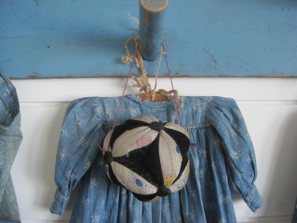 Antique Pennsylvania Amish Fabric Puzzle Ball