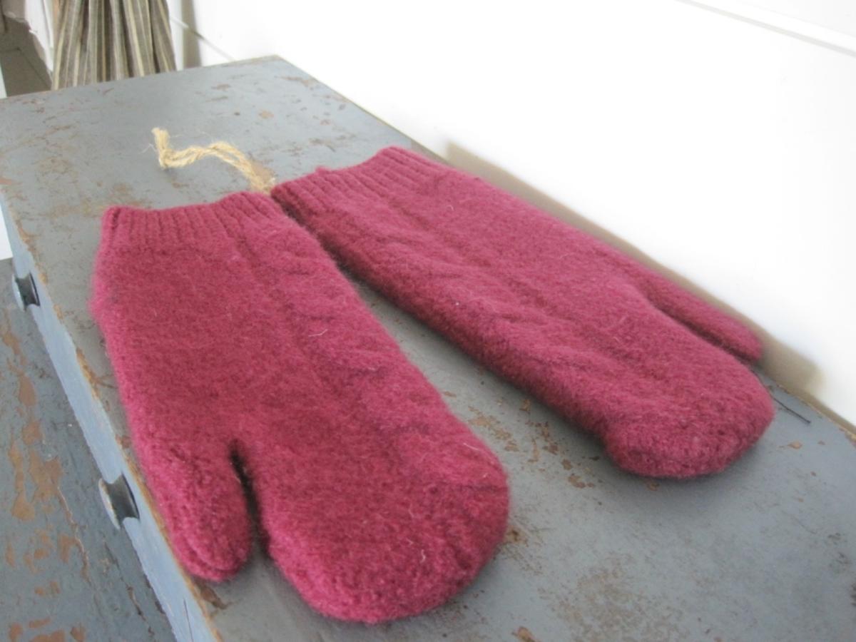 Vintage Ohio Amish Wool Fabric Mittens Handmade