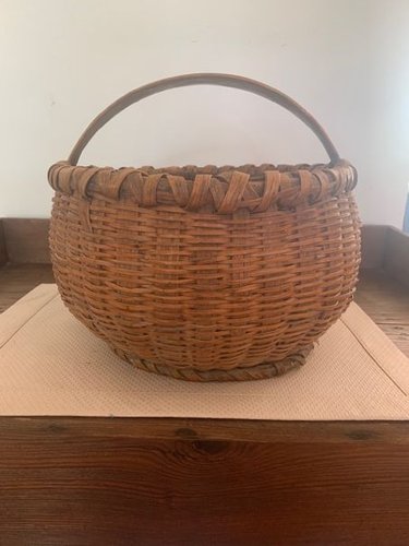 mid 19th c. NE splintwoodbasket