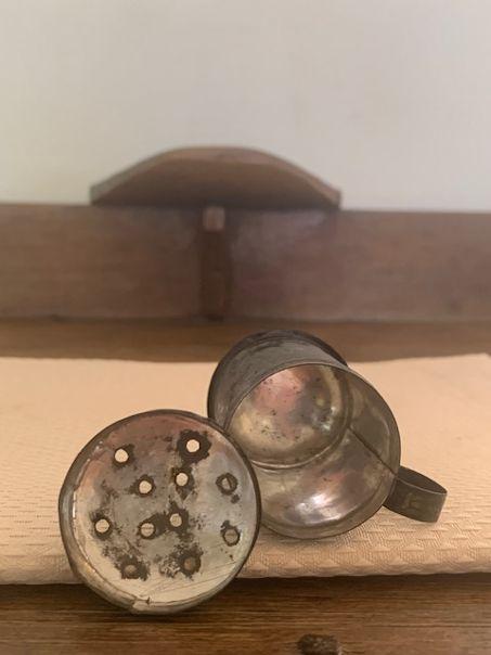 Vintage toleware shaker