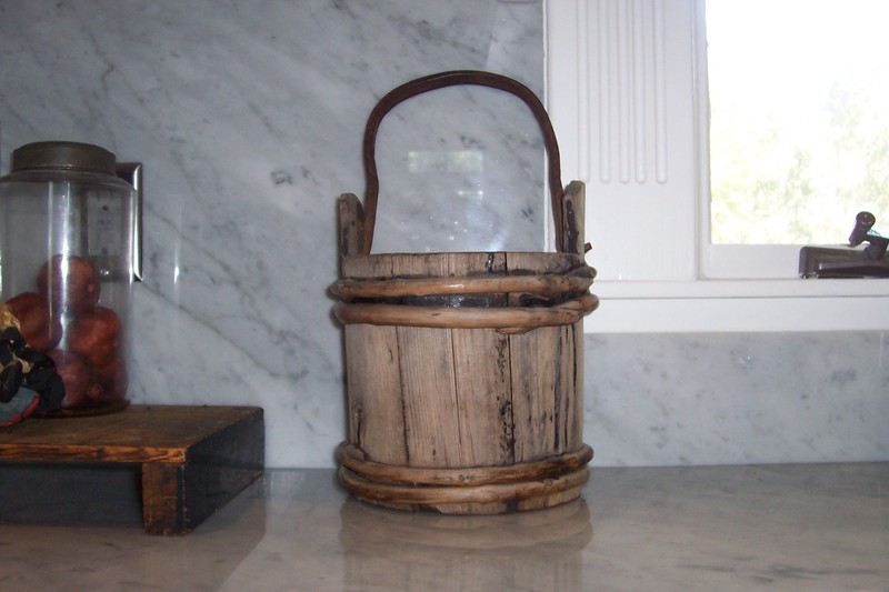 late 1800/ early 1900 staved bucket