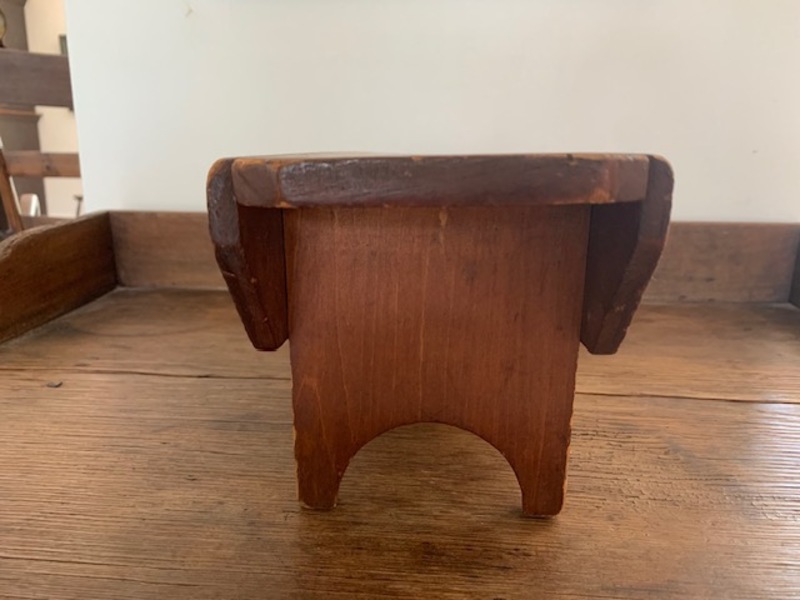 early small stool