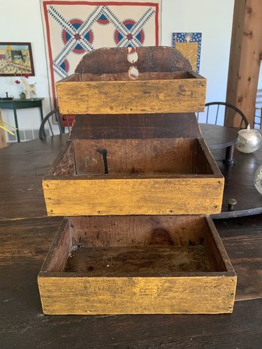 3 tiered wall box