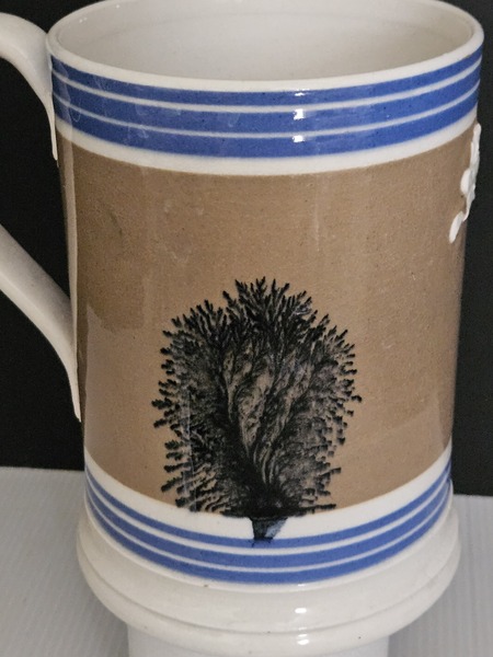 Large English Mocha Mug with Seaweed