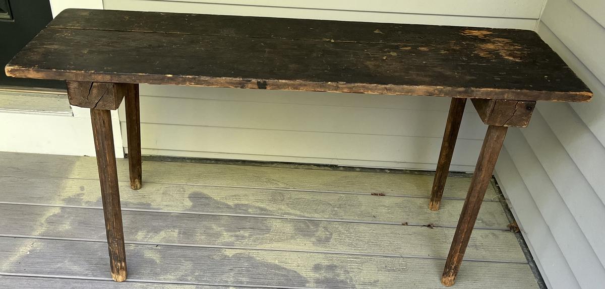Late 18th/ Early 19th C Black Bench Rosehead Nails