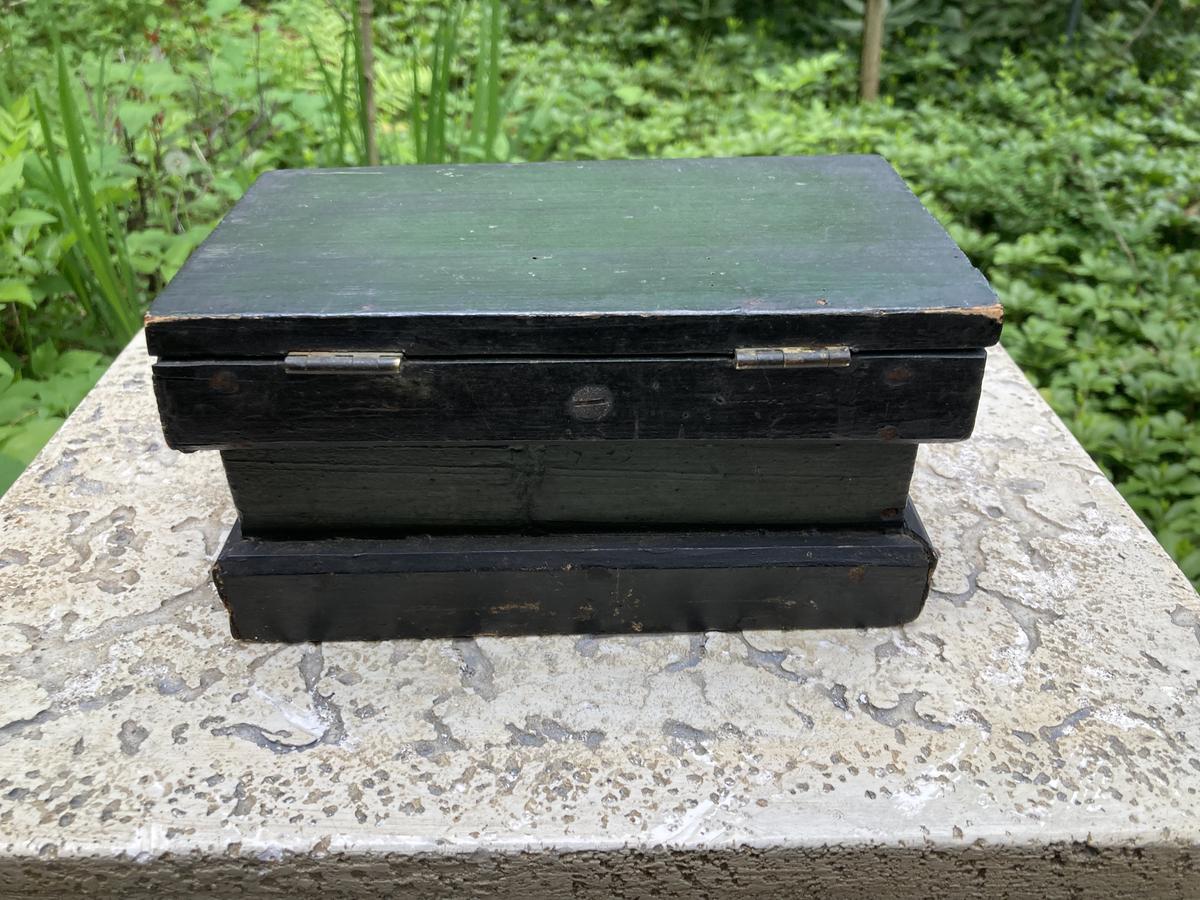 Wooden box