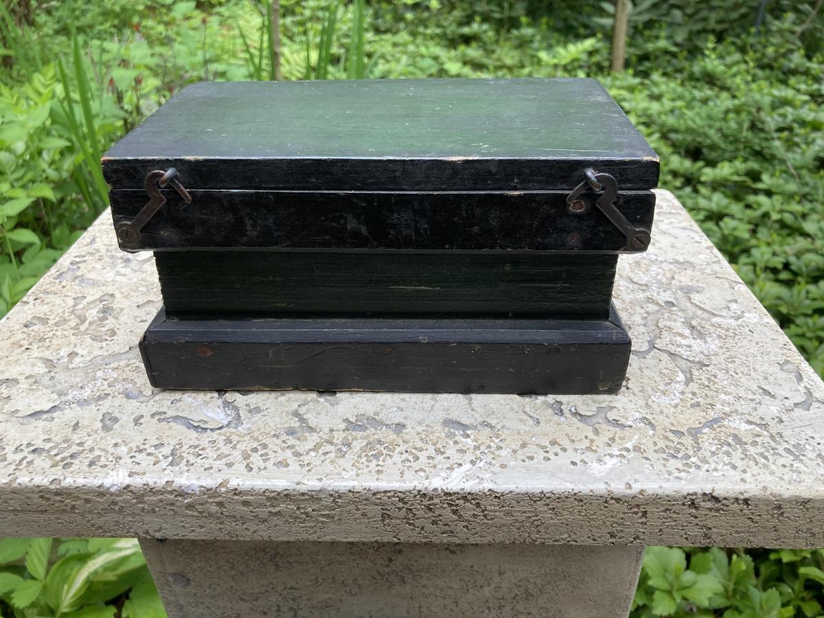 Wooden box