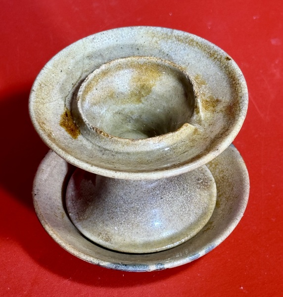 24-012. Ceramic pedestal and saucer oil lamp