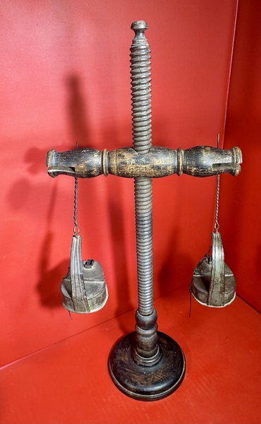 25-143. Scarce, Adjustable Wooden Betty Lamp Stand