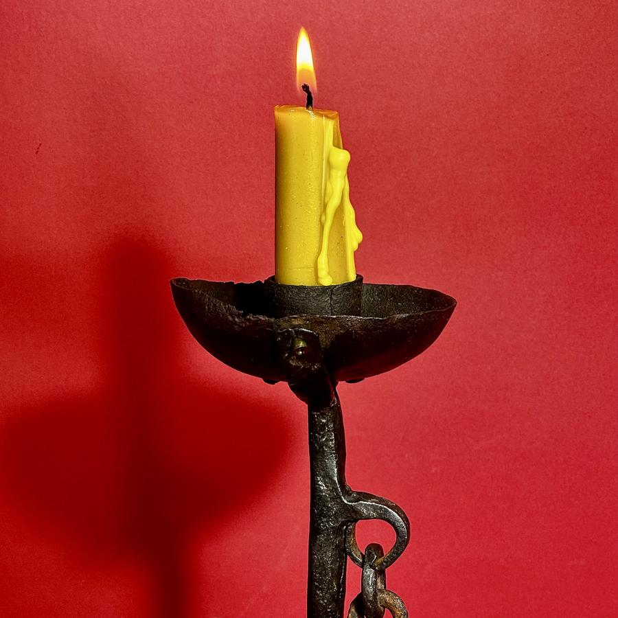 26-072 Iron Trunnion Mounted Candle Lamp