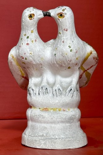 25-025.PA Hollow-Cast Chalkware Kissing Love Birds