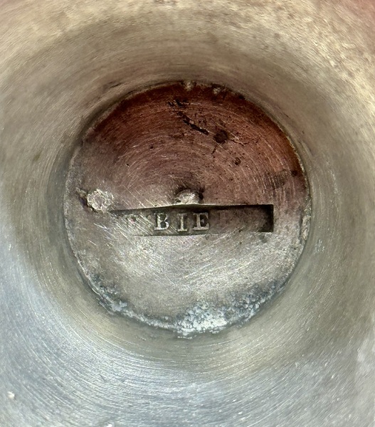 24-154. A Pewter fat / oil lamp