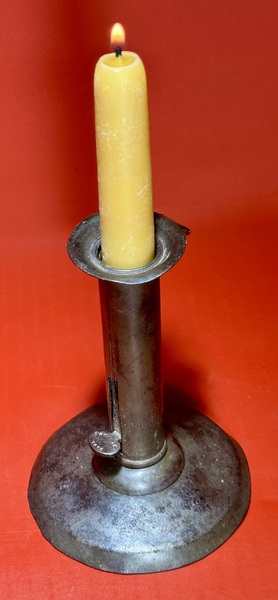 25-040. An Unusual Hog Scraper Candlestick