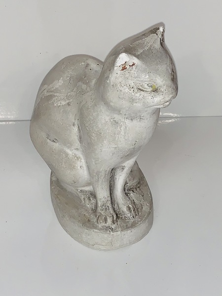 PA chalkware cat