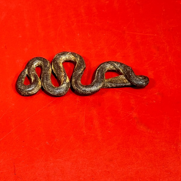 25-191 Iron Flint Striker Snake in Undulating Pose